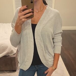 WOMEN'S H&M GREY SWEATER SHRUG TOP BLOUSE SZ XS/S $30